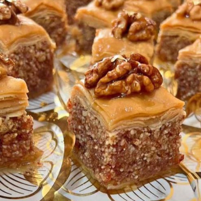 بقلاوة جوز و لوز